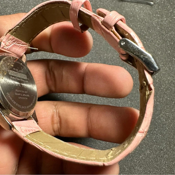 2007 NY YANKEES GAME TOME LADIES MLB PINK QUARTZ WATCH MLB WORKING - Picture 7 of 9